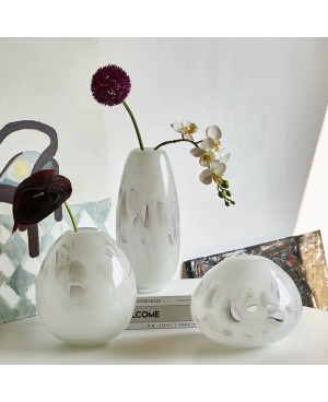  Vase en Verre Soufflé Blanc - MM