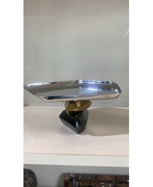 Plat Geometrique sur pied triangle MM